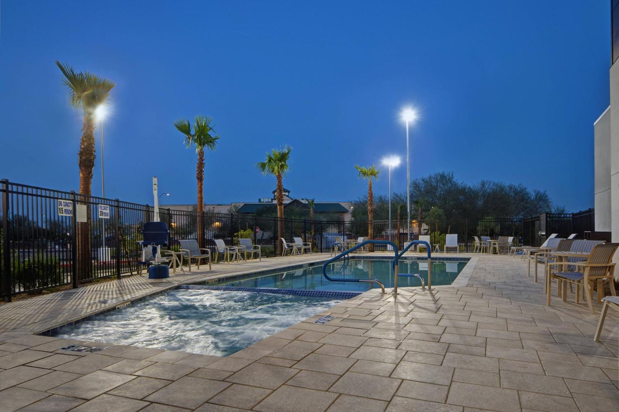 Towneplace Suites By Marriott Phoenix Glendale Sports & Entertainment District Екстер'єр фото